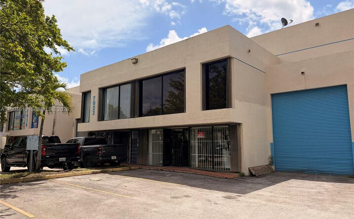 Pictures of Industrial property located at 7034 NW 50th St # 2 #3-2, Miami, FL 33166 for lease - image #1