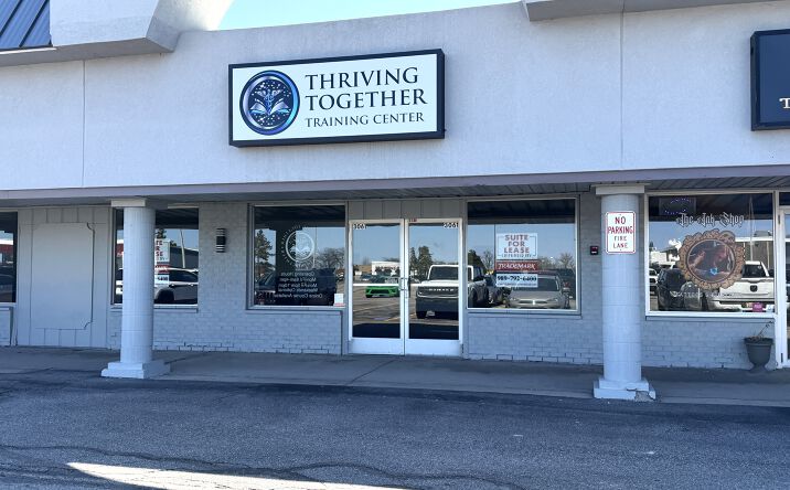 Pictures of Retail, Office property located at 3061 Bay Plz Dr, Saginaw, MI 48604 for lease - image #1