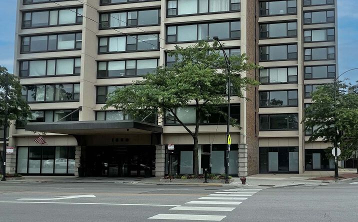 Pictures of Retail property located at 1850 N Clark St, Chicago, IL 60614 for lease - image #1