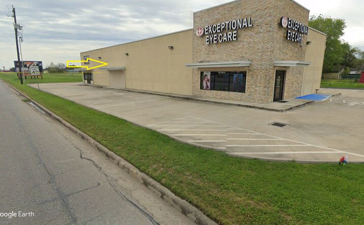 Pictures of Retail, Office, Special Purpose property located at 202 E Boling Hwy, Wharton, TX 77488 for lease - image #1
