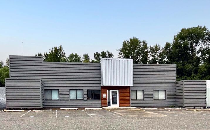 Pictures of Industrial property located at 13427 SE 27th Pl, Bellevue, WA 98005 for lease - image #1