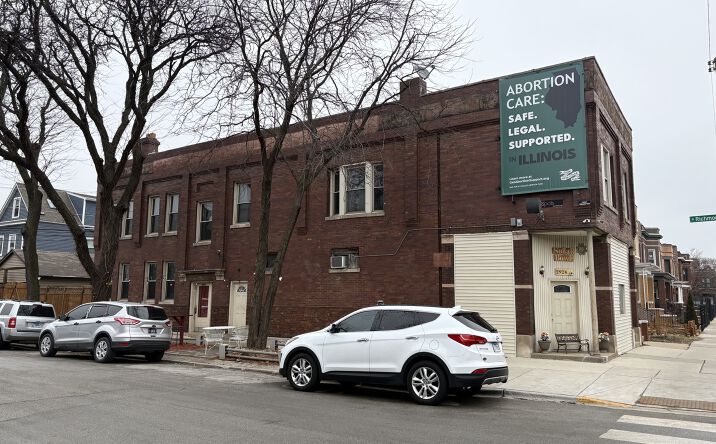 Pictures of Retail property located at 2924 W Diversey Avenue, Chicago, IL 60618 for lease - image #1
