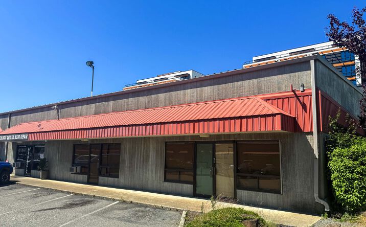 Pictures of Industrial property located at 1407 132nd Ave NE, Bellevue, WA 98005 for lease - image #1