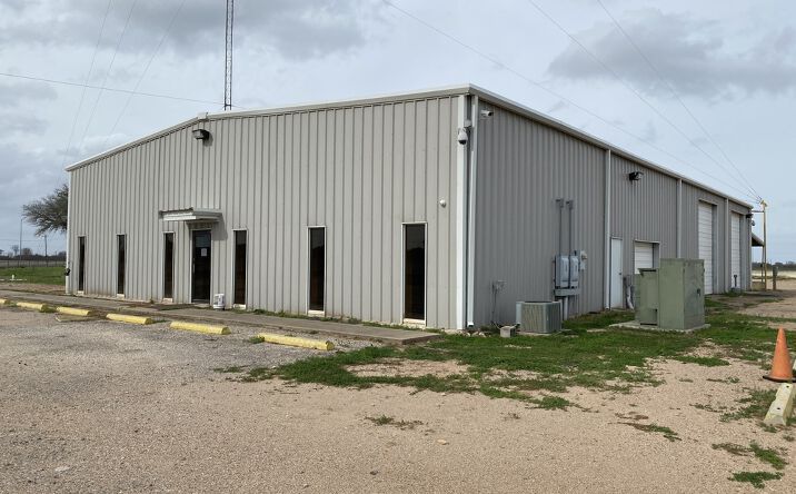 Pictures of Industrial property located at 4007 US-77, Victoria, TX 77905 for lease - image #1