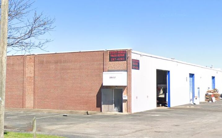 Pictures of Industrial property located at 5900 Thurston Avenue, Virginia Beach, VA 23455 for lease - image #1