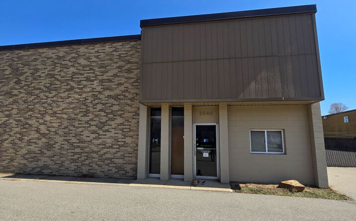 Pictures of Industrial, Office property located at 3540 Jefferson Ave SE, Grand Rapids, MI 49548 for lease - image #1
