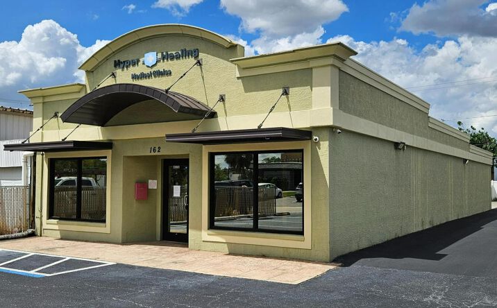 Pictures of Office property located at 162 W Robertson St, Brandon, FL 33511 for lease - image #1