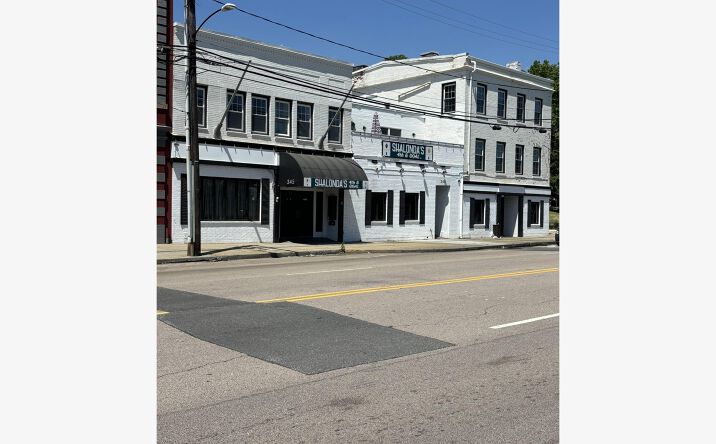 Pictures of Restaurant property located at 341 Bank St, New London, CT 06320 for lease - image #1