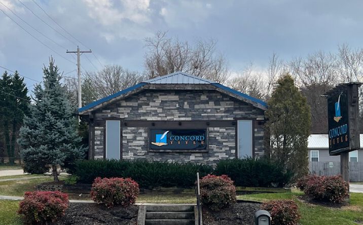 Pictures of Office, Retail property located at 902 W Lamar Alexander Pkwy, Maryville, TN 37801 for lease - image #1