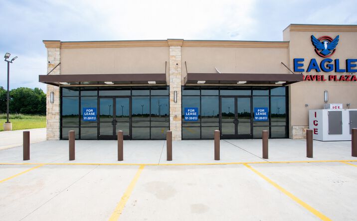 Pictures of Retail, Restaurant property located at 19676 I 35 N Frontage Rd, West, TX 76691 for lease - image #1