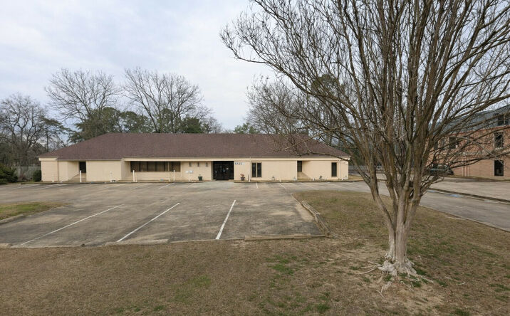Pictures of Office property located at 1421 Narrow Ln Pkwy, Montgomery, AL 36111 for lease - image #1