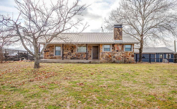 Pictures of Office property located at 2165 Ranger Hwy, Weatherford, TX 76088 for lease - image #1