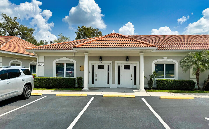 Pictures of Office property located at 2940 University Pkwy, Sarasota, FL 34243 for lease - image #1