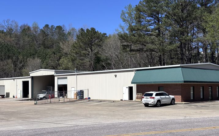 Pictures of Industrial property located at 1011 Yeager Pkwy, Pelham, AL 35124 for lease - image #1