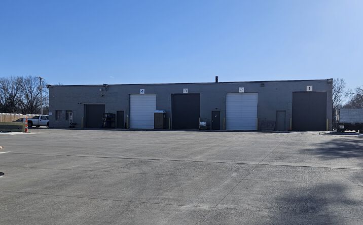 Pictures of Industrial property located at 4475 NE 3rd St, Des Moines, IA 50313 for lease - image #1