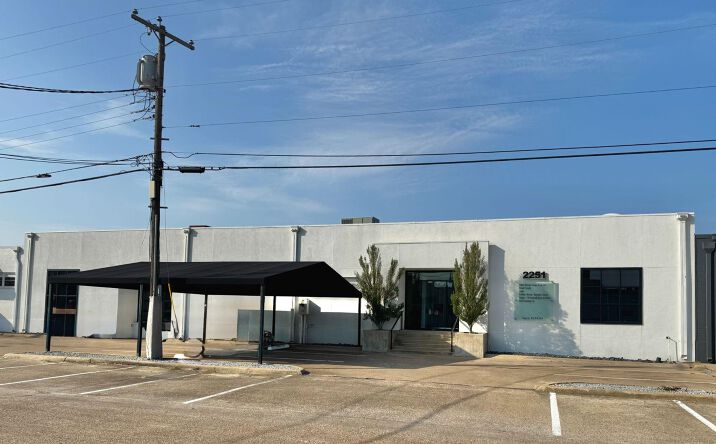 Pictures of Office, Industrial property located at 2251 Vantage St, Dallas, TX 75207 for lease - image #1