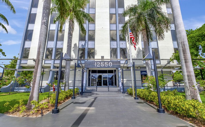 Pictures of Office property located at 12550 Biscayne Blvd, North Miami, FL 33181 for lease - image #1