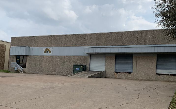Pictures of Industrial property located at 2100 Exchange Drive, Arlington, TX 76011 for lease - image #1