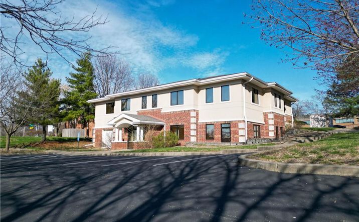 Pictures of Office property located at 960 NW 15th Street, Blue Springs, MO 64015 for lease - image #1