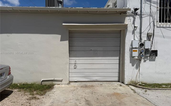 Pictures of Industrial property located at 1017 N 20th Ave, Hollywood, FL 33020 for lease - image #1
