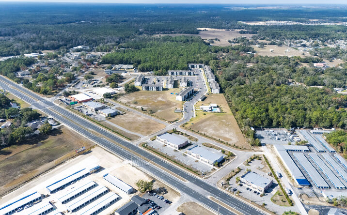 Pictures of Retail, Land, Restaurant property located at 9121 SW State Rd 200, Ocala, FL 34481 for lease - image #1
