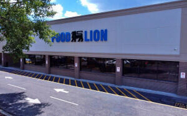 Pictures of Retail property located at 1291 Folly Road # 3b, Charleston, SC 29412 for lease - image #1