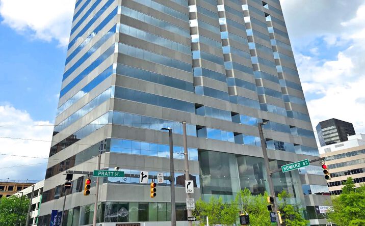 Pictures of Retail property located at 250 W Pratt St, Baltimore, MD 21201 for lease - image #1