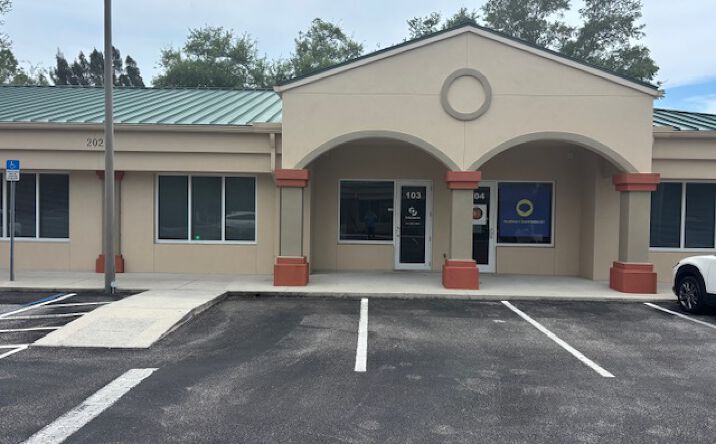 Pictures of Office property located at 202 N Rhodes Ave, Sarasota, FL 34237 for lease - image #1