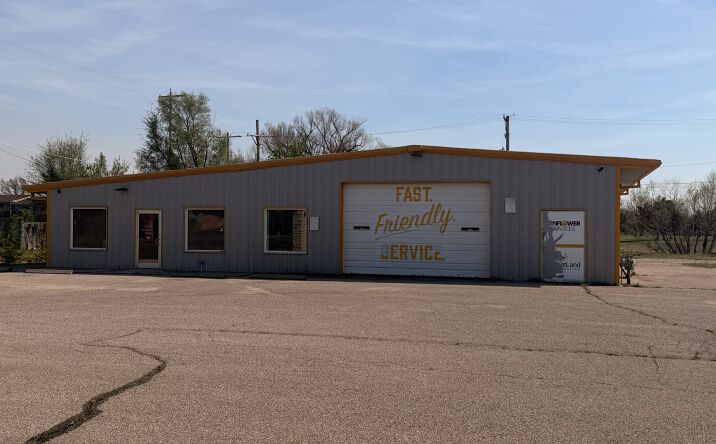 Pictures of Office, Industrial property located at 1919 W Central Ave, El Dorado, KS 67042 for lease - image #1