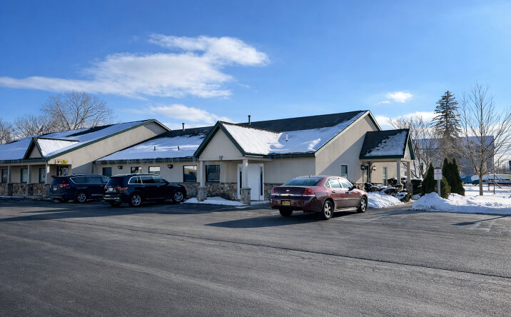 Pictures of Retail property located at 124 Saratoga Rd, Schenectady, NY 12302 for lease - image #1