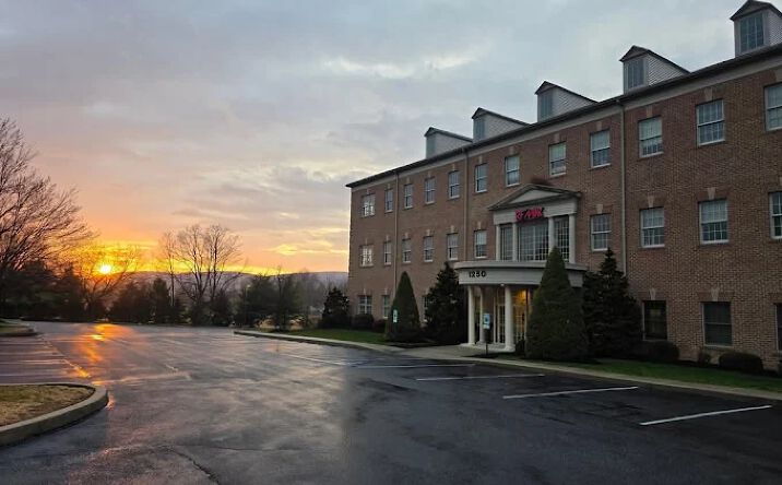 Pictures of Office property located at 1250 N Mountain Rd, Harrisburg, PA 17112 for lease - image #1