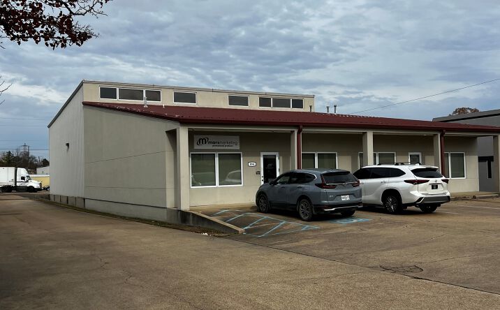 Pictures of Industrial, Special Purpose property located at 854 Centre St, Ridgeland, MS 39157 for lease - image #1