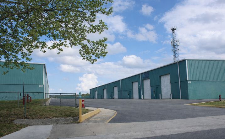 Pictures of Industrial property located at 7850 S Orange Blossom Trl, Orlando, FL 32809 for lease - image #1