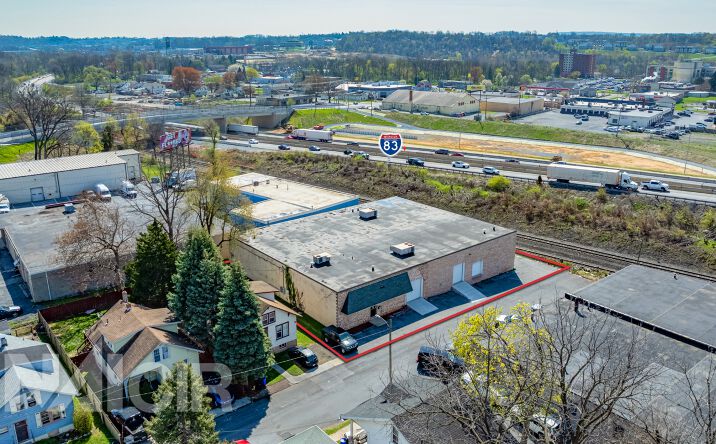 Pictures of Industrial property located at 807 S 27th St, Harrisburg, PA 17111 for lease - image #1