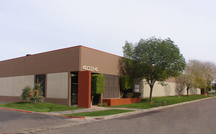 Pictures of Industrial property located at 4016 E Broadway Rd, Phoenix, AZ 85040 for lease - image #1