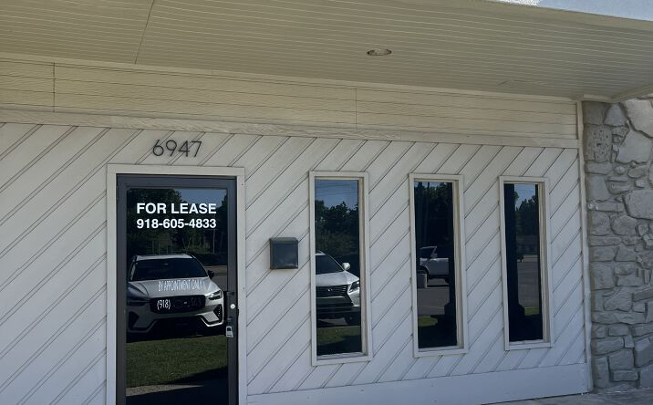Pictures of Retail, Office, Special Purpose property located at 6973 E 71st St, Tulsa, OK 74133 for lease - image #1