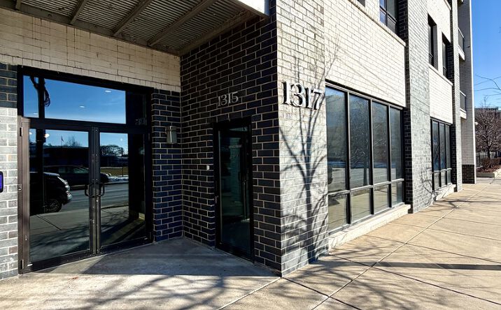 Pictures of Office, Retail property located at 1315 N Larrabee Street, Chicago, IL 60610 for lease - image #1