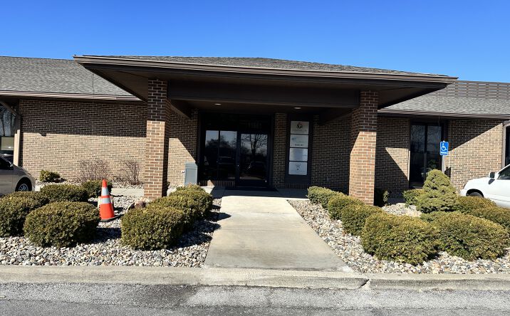 Pictures of Office property located at 11661 College Boulevard, Overland Park, KS 66210 for lease - image #1