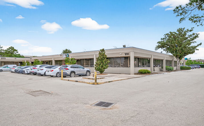 Pictures of Office, Retail property located at 3731 Briarpark Dr, Houston, TX 77042 for lease - image #1