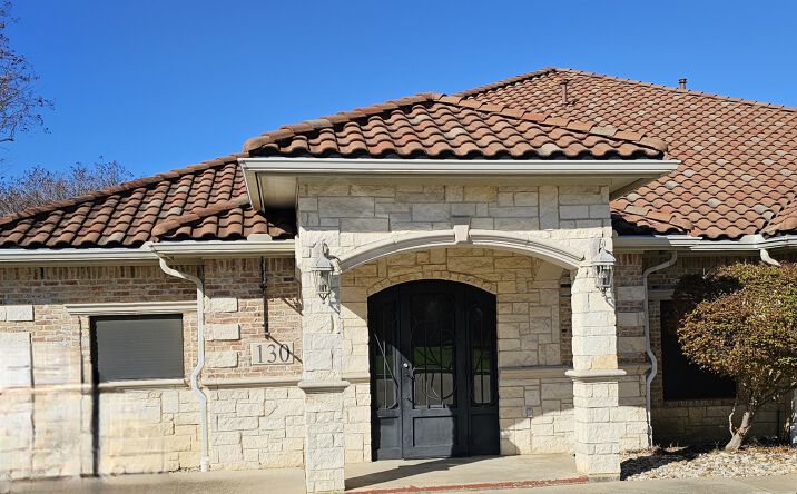 Pictures of Office property located at 1111 Kinwest Pkwy, Irving, TX 75063 for lease - image #1