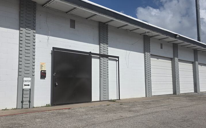 Pictures of Retail property located at 1315 Spencer Hwy, South Houston, TX 77587 for lease - image #1