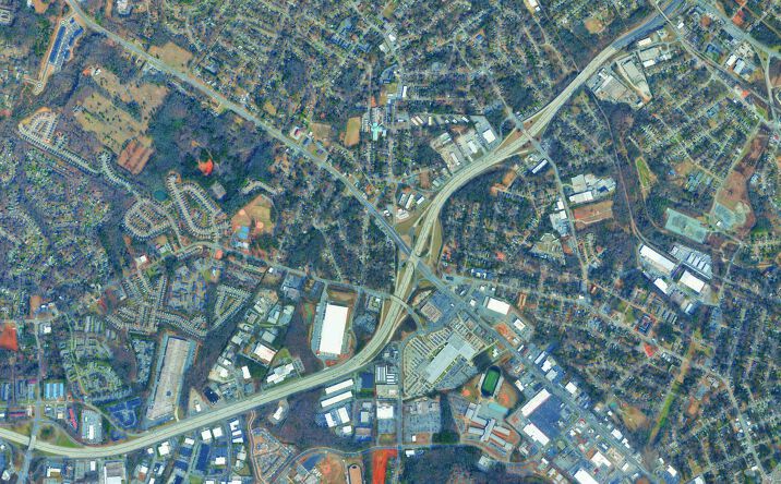 Pictures of Retail property located at 3250 Freedom Dr, Charlotte, NC 28208 for lease - image #1