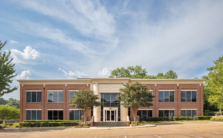 Pictures of Office property located at 4266 I-55, Jackson, MS 39211 for lease - image #1