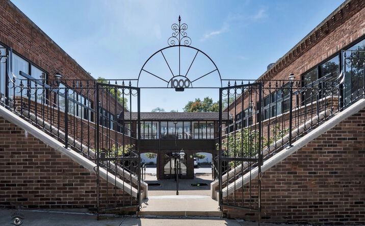 Pictures of Office property located at 1000 S Hamilton Street H, Lockport, IL 60441 for lease - image #1
