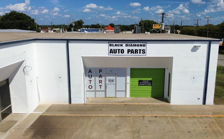 Pictures of Retail, Industrial property located at 1105 Colorado Lane, Arlington, TX 76015 for lease - image #1