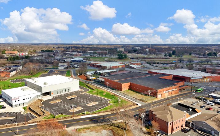 Pictures of Industrial property located at 916 Patterson Ave, Winston-Salem, NC 27101 for lease - image #1