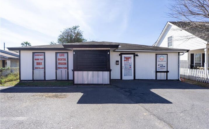 Pictures of Land property located at 403 W Pike Boulevard, Weslaco, TX 78596 for lease - image #1