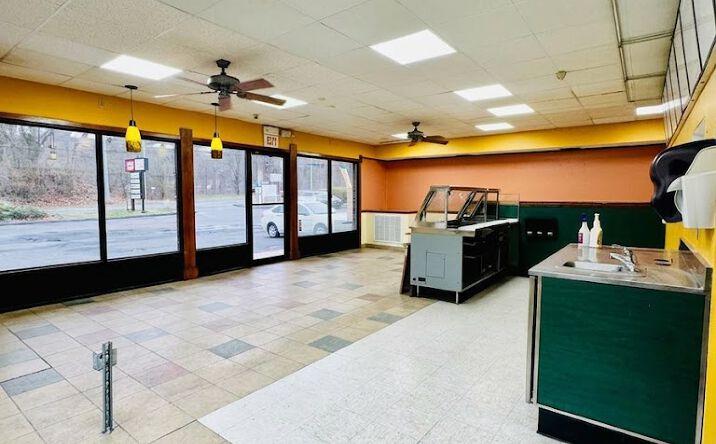 Pictures of Restaurant, Office property located at 325 Chamberlain Hwy, Meriden, CT 06451 for lease - image #1