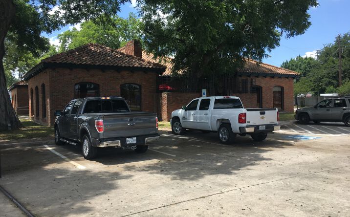Pictures of Office property located at 2323 N Walton Walker Blvd, Dallas, TX 75212 for lease - image #1
