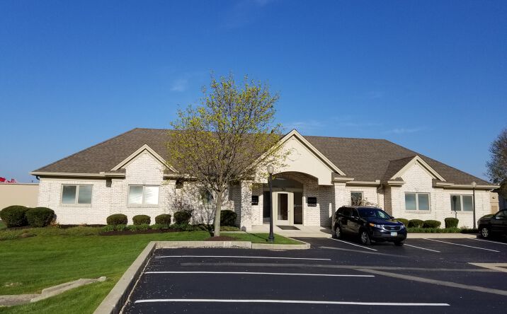 Pictures of Office property located at 70 Rhoads Center Dr, Dayton, OH 45458 for lease - image #1